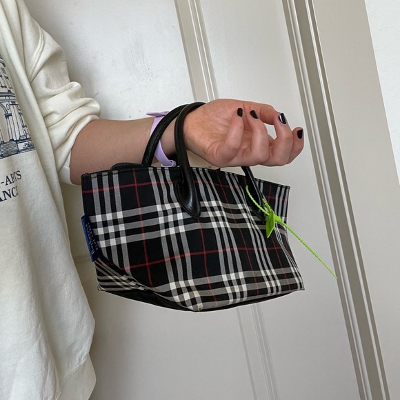 Vintage RARE Blue Label Burberry Bag| Black&Red - Picture 4 of 8